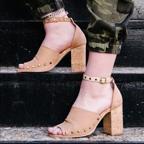Genuine Leather Studs Cork Heel Peep Toe Sandals - Picture 6 of 6